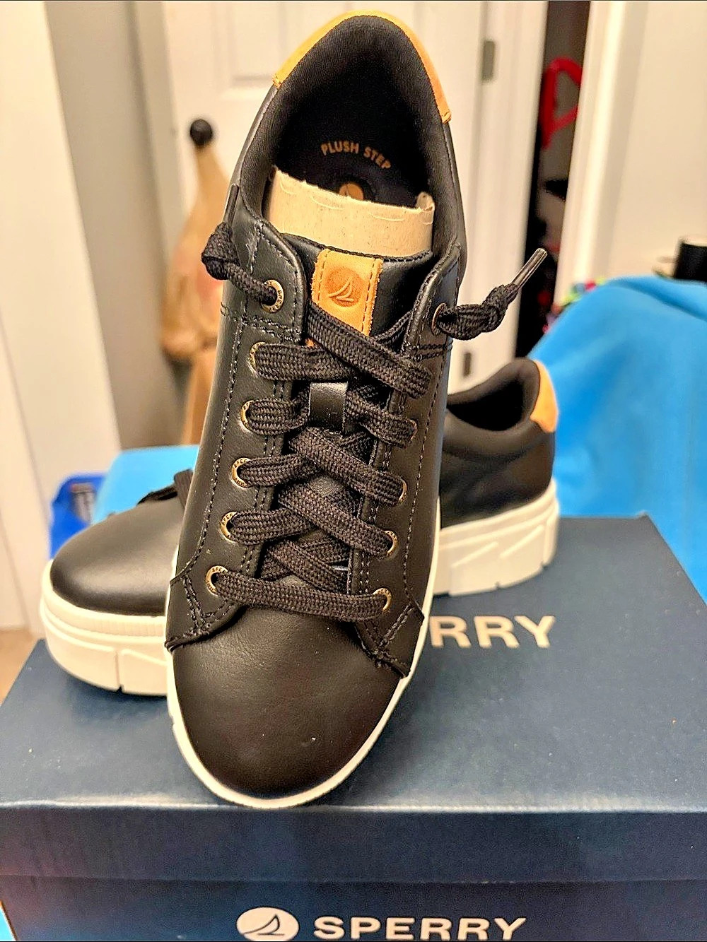 Sperry Winslow 1TT Black & White Sneakers US 6.5 New